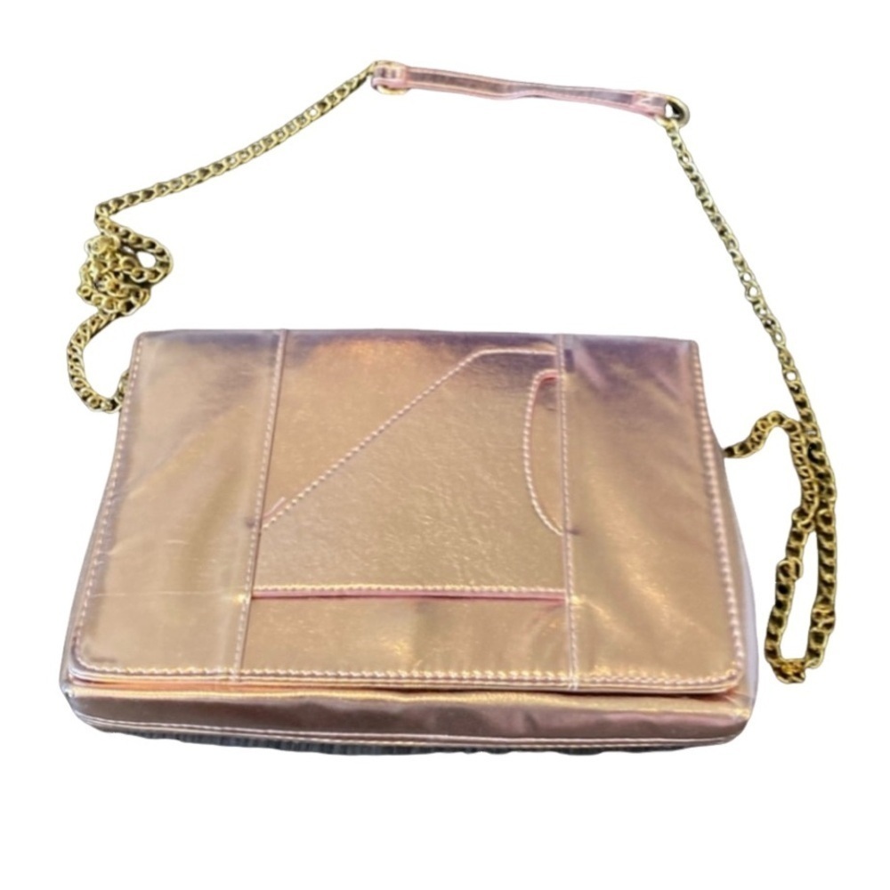 Leith metallic pink cross-body purse. NWT. Gold chain.